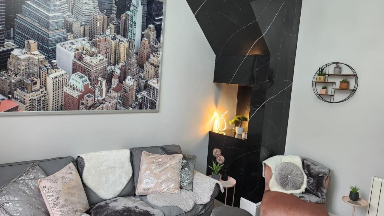 Courtyard Holiday Apartments Belper Buitenkant foto