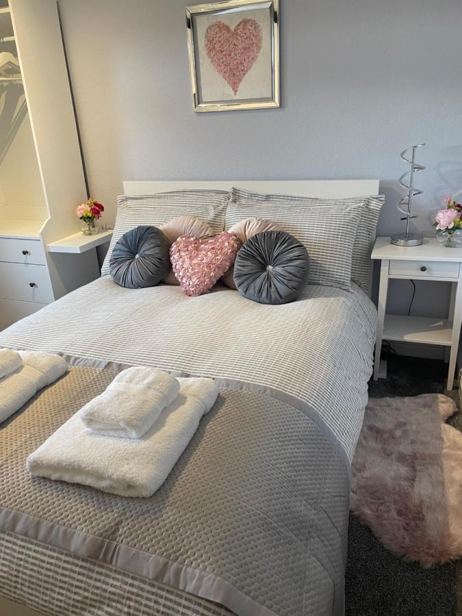 Courtyard Holiday Apartments Belper Buitenkant foto
