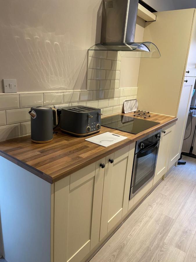 Courtyard Holiday Apartments Belper Buitenkant foto