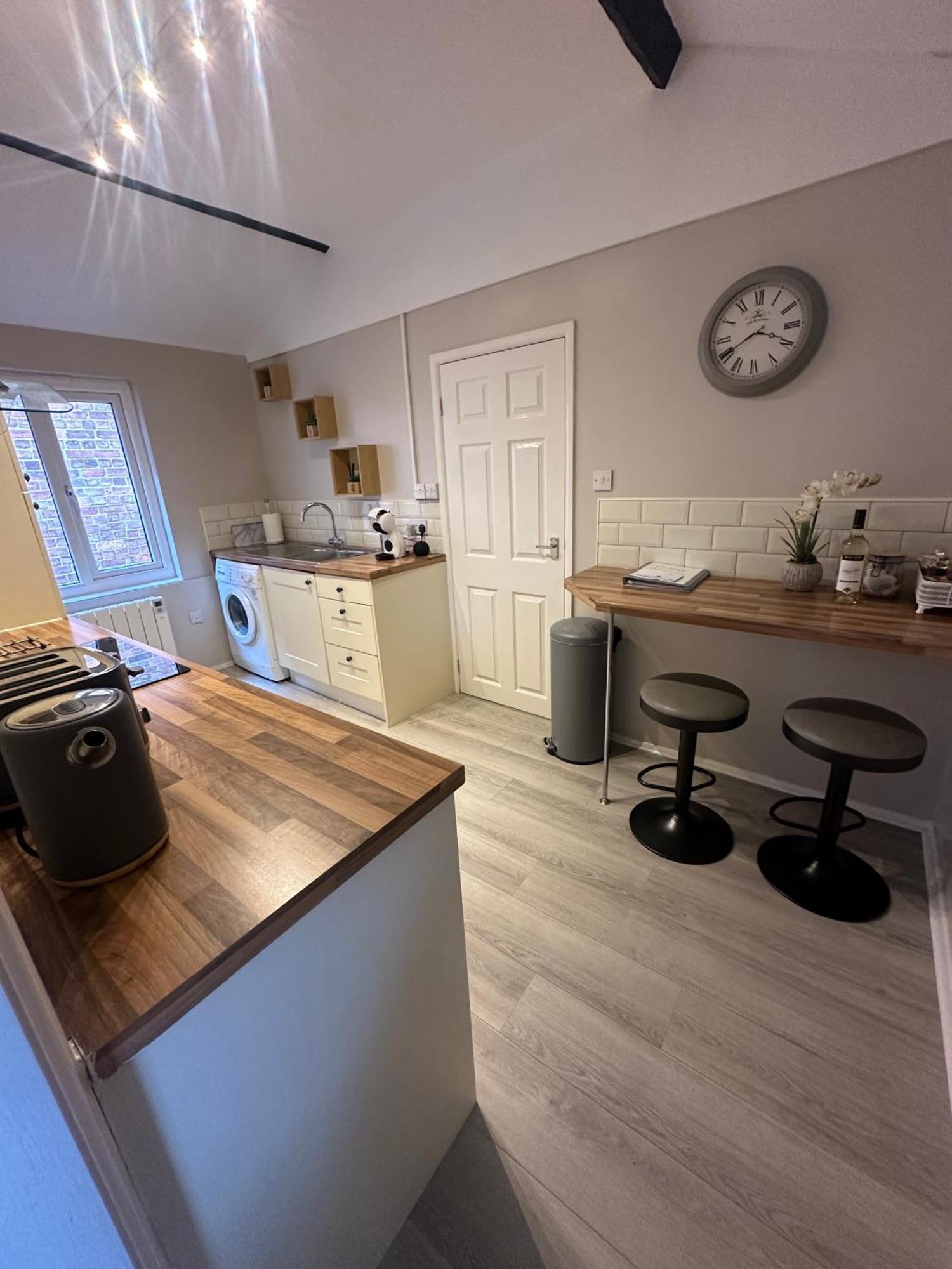 Courtyard Holiday Apartments Belper Buitenkant foto