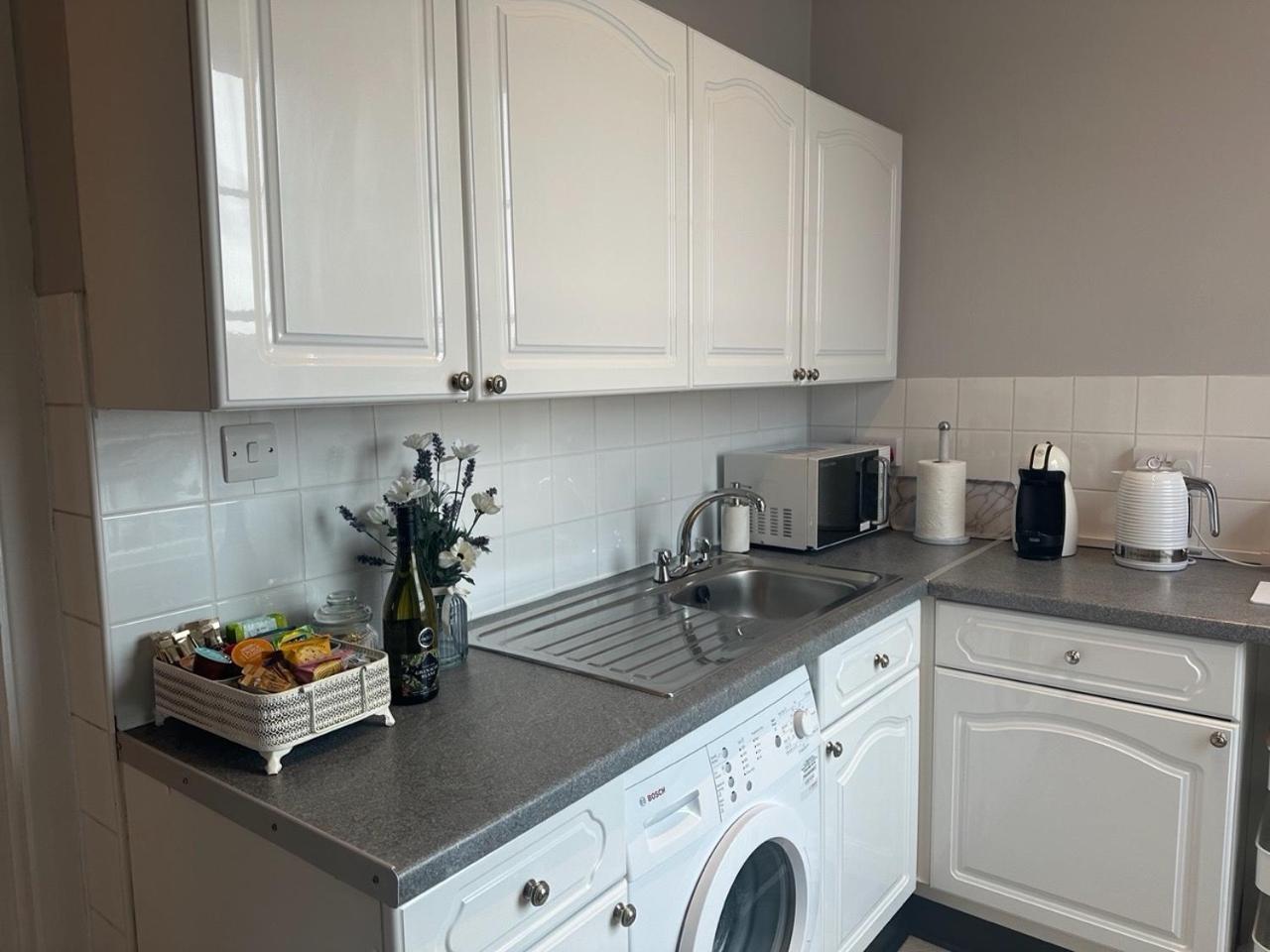 Courtyard Holiday Apartments Belper Buitenkant foto