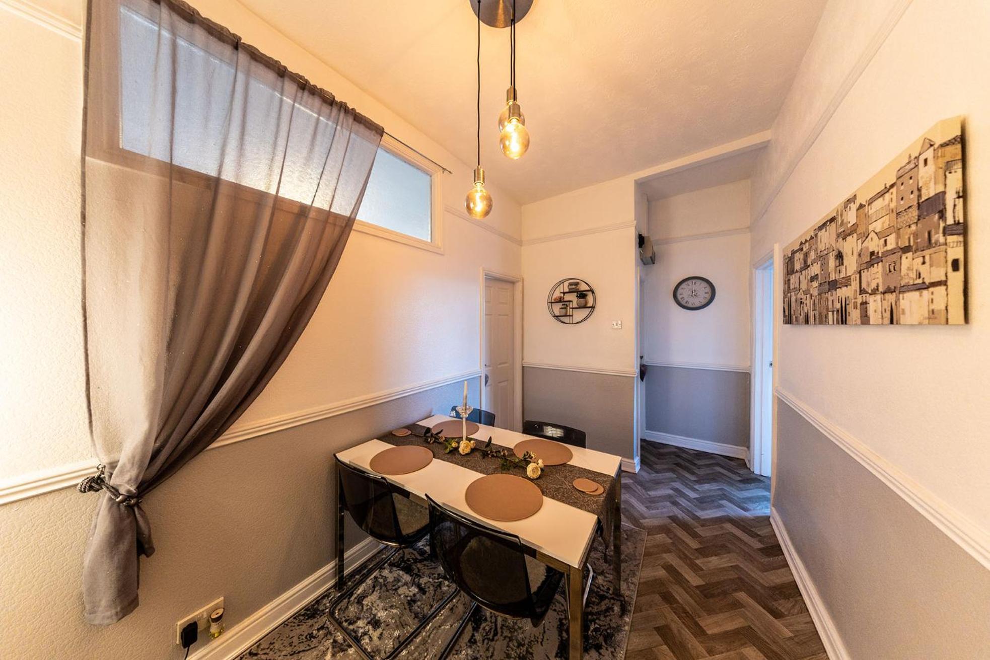 Courtyard Holiday Apartments Belper Buitenkant foto